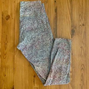 Lululemon Full Length Patterned Leggings size 8